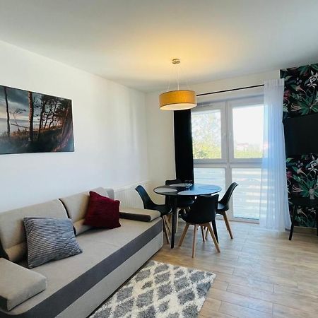 Apartamenty Na Wiejskiej ウストロニエ・モルスキエ エクステリア 写真