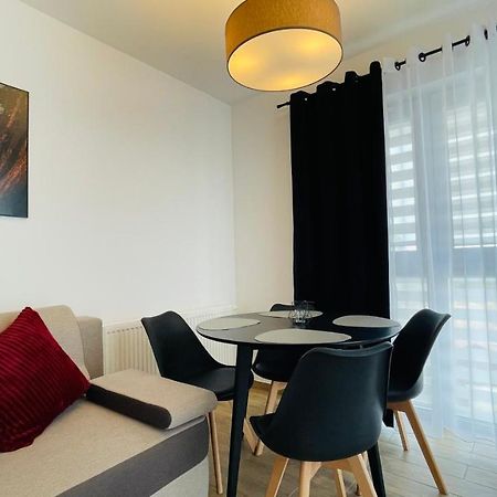 Apartamenty Na Wiejskiej ウストロニエ・モルスキエ エクステリア 写真