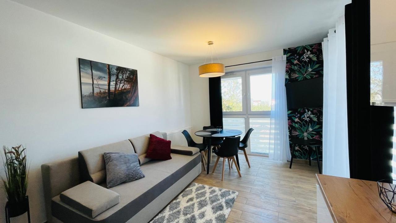 Apartamenty Na Wiejskiej ウストロニエ・モルスキエ エクステリア 写真
