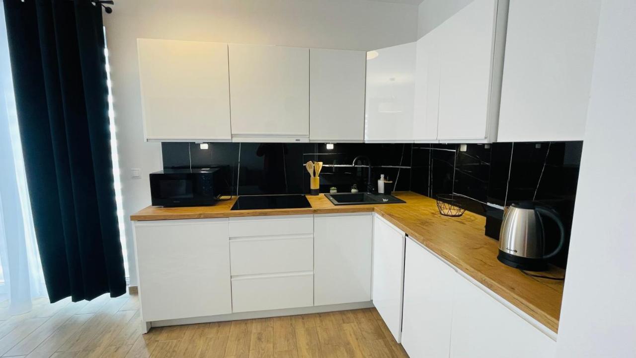 Apartamenty Na Wiejskiej ウストロニエ・モルスキエ エクステリア 写真