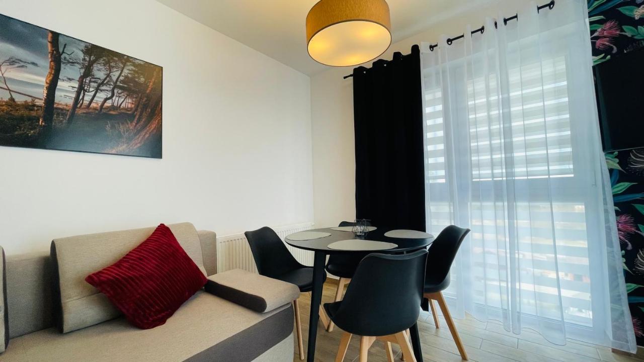 Apartamenty Na Wiejskiej ウストロニエ・モルスキエ エクステリア 写真