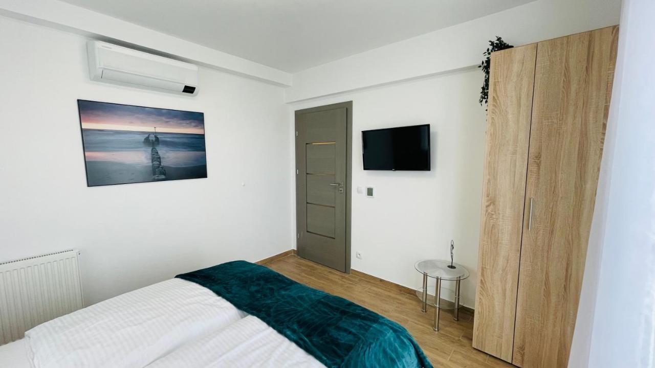 Apartamenty Na Wiejskiej ウストロニエ・モルスキエ エクステリア 写真