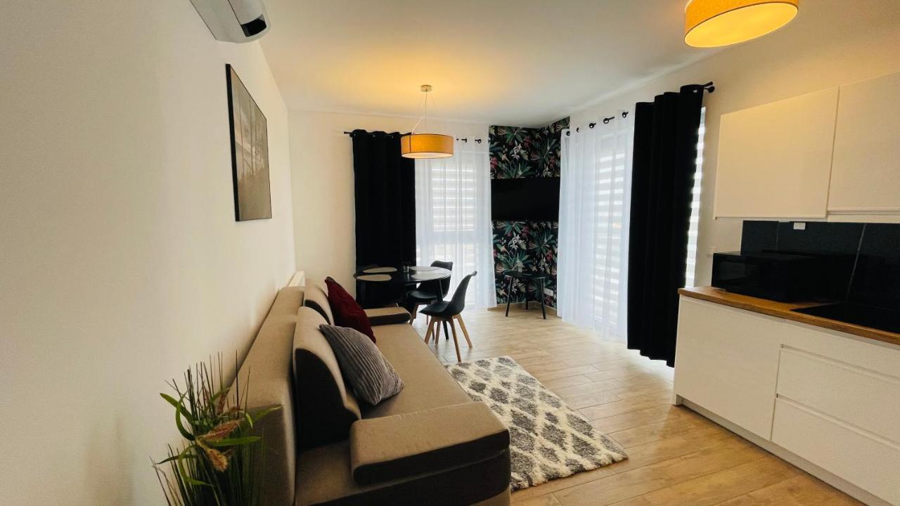 Apartamenty Na Wiejskiej ウストロニエ・モルスキエ エクステリア 写真